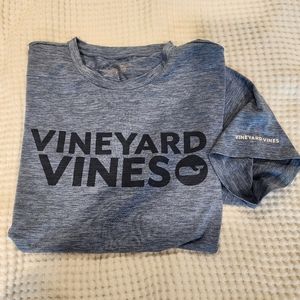Vineyard vines performance tshirt